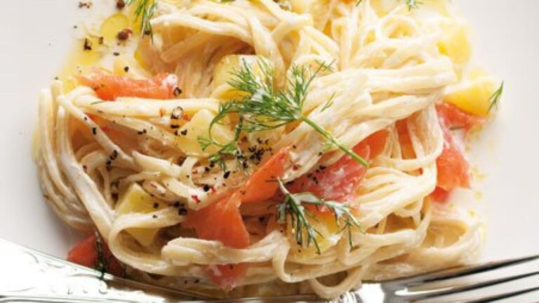 Tagliatelle s bramborami a uzeným lososem 6137_0