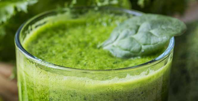 Bazalkové smoothie s ananasem Bazalkove-smoothie-s-ananasem