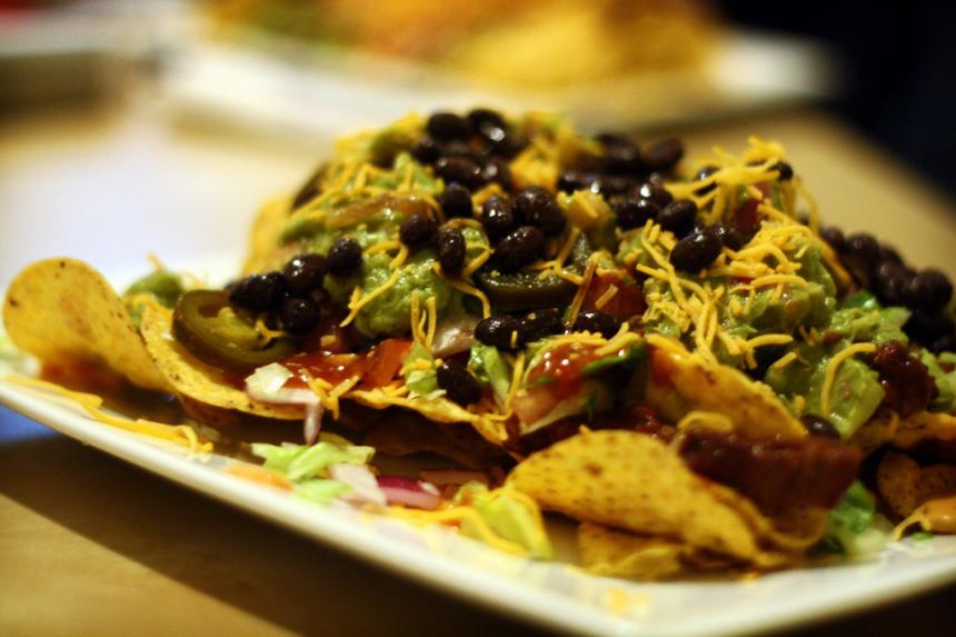 Nachos s fazolemi a avokádem