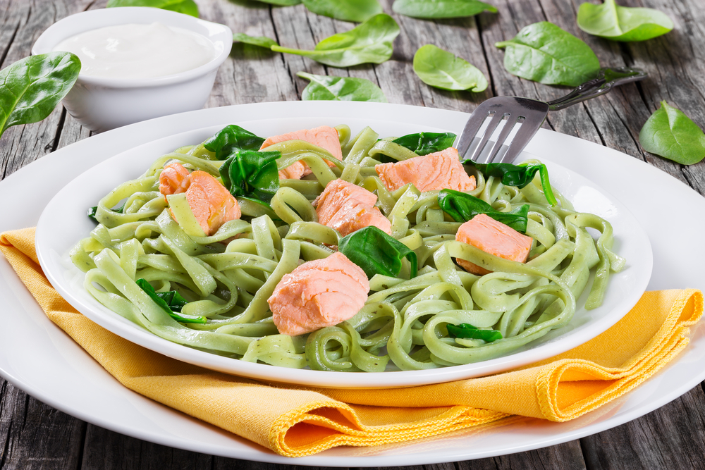 Špenátové fettucine s lososem
