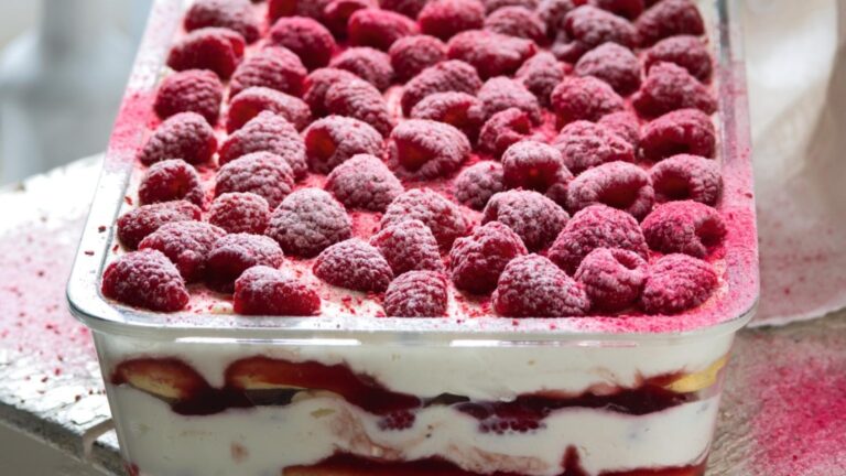 malinovy_dezert_a_la_tiramisu_0