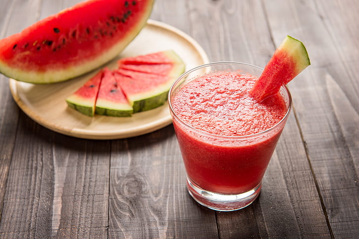 Melounové smoothie se zázvorem a limetkou watermelon-juice-slices-water-melon-wallpaper-preview