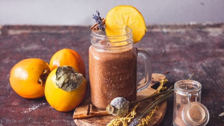 Podzimní drink s kaki 783a55209ad6b14ce75210d83b3c15c2