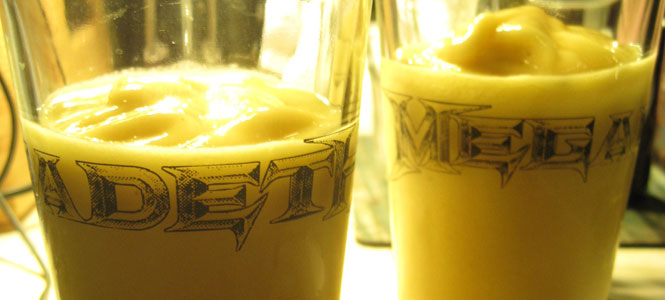 Banánové smoothie Banánové-smoothie