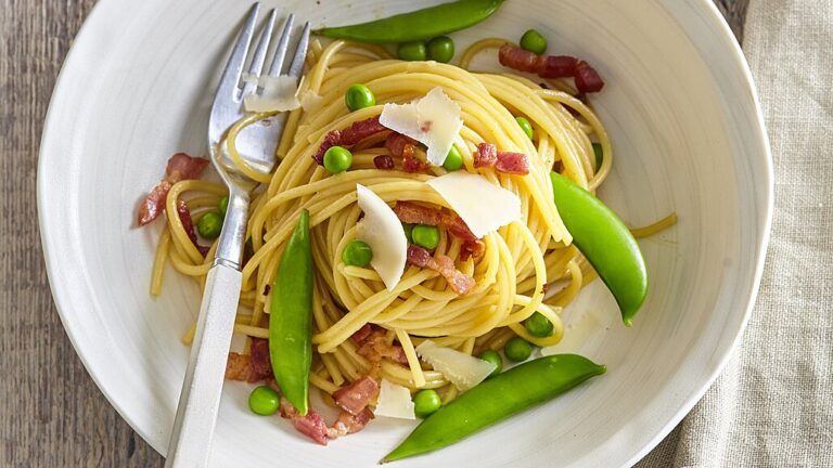 Špagety s hráškem a slaninou JVE86ec2d_33977_102532929