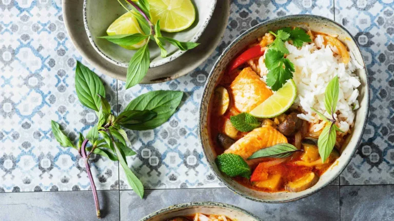 Thajské červené kari s lososem Thajske_cervene_kari_s_lososem.jpg