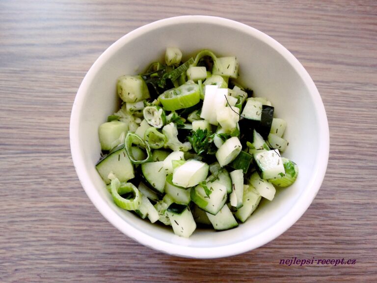 Okurkový salát s koprem okurkovy-salat-s-koprem