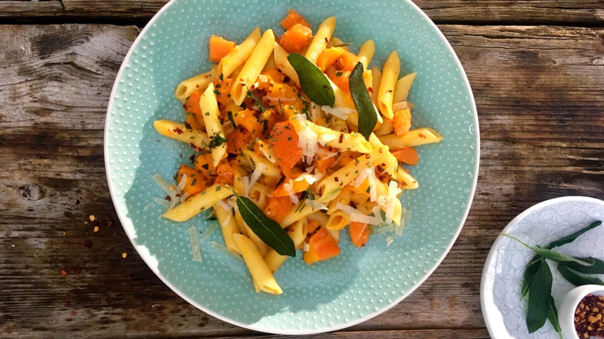 Těstoviny s restovanou dýní a parmazánem