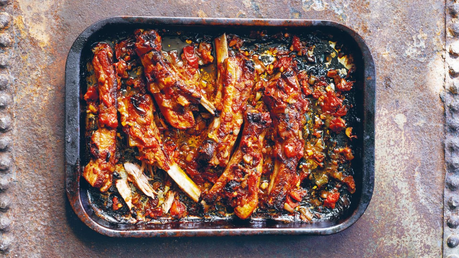 Vepřová žebírka na rajčatech se zázvorem