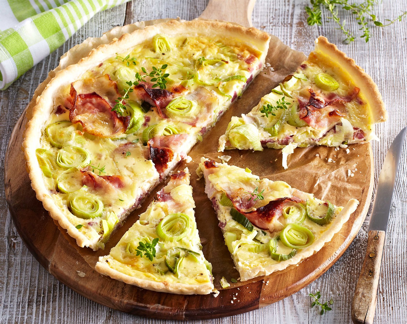 Quiche s pórkem a šunkou