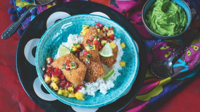 Ryba v kokosové strouhance s ananasovou salsou Ryba_v_kokosove_strouhance_s_ananasovou_salsou.jpg