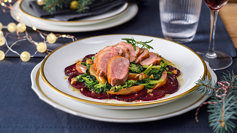 Teplý salát s kachními prsy b3fb7857cbe00524d19a8b2602e8b8de