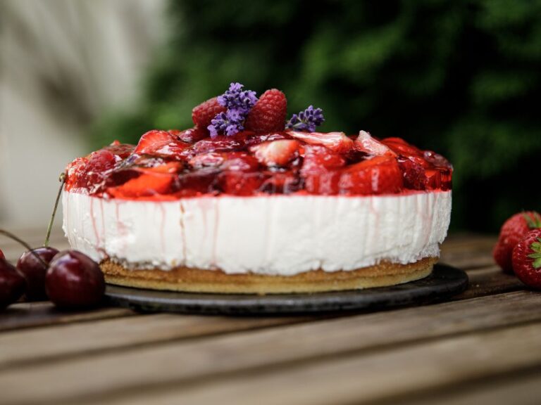 Ovocný dort se želatinou a tvarohem dort-zelatina-ovoce