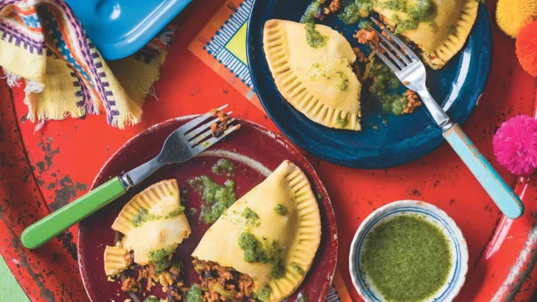 Empanadas de morocho s chilli omáčkou ají empanadas_de_morocho_s_chilli_omackou_aji_0.jpg