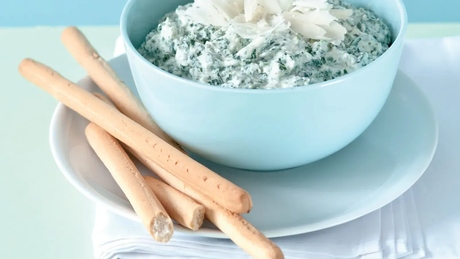 Krémový dip se špenátem a parmazánem