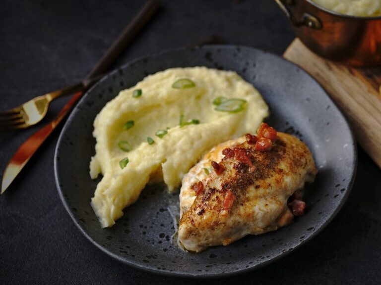 Kuřecí prsa plněná krémovým sýrem kureci-prsa-plnena-syrem-steak