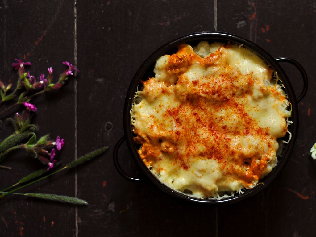 Rastattský květák zapečený se sýrem a zakysanou smetanou