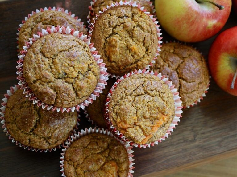 Muffiny z ovesných vloček a vlašských ořechů muffin-jablko-orech-dezert