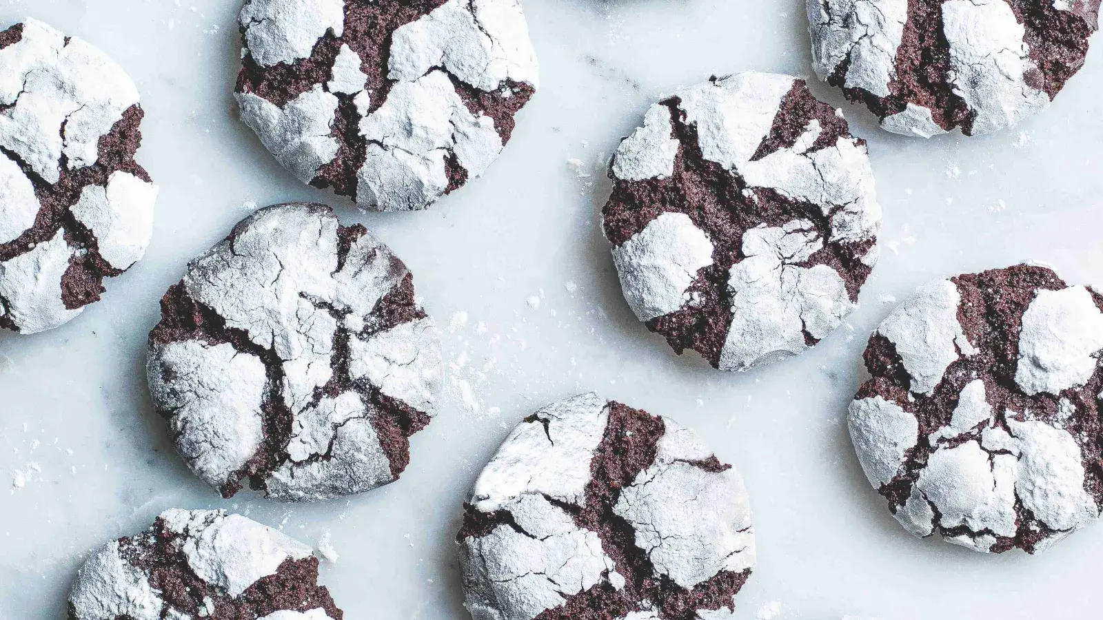 Popraskané čokoládové sušenky