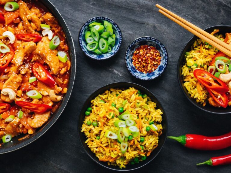 Ďábelské kuře s barevnou smaženou rýží qUXKB