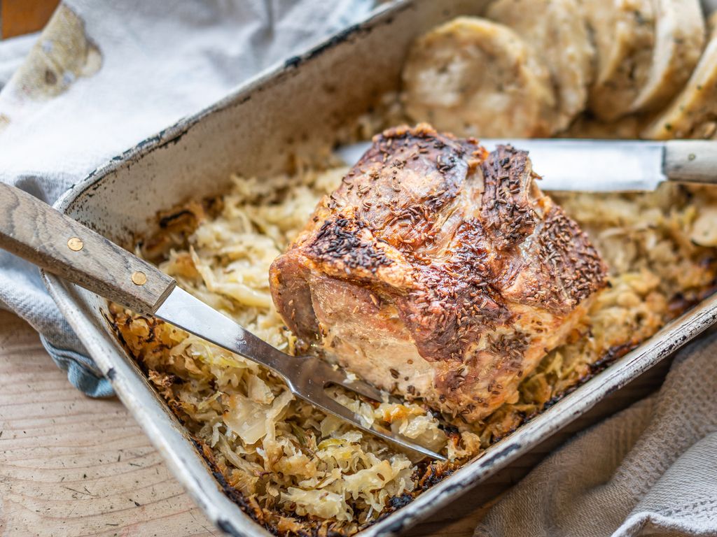 Vepřová pečeně na kysaném zelí