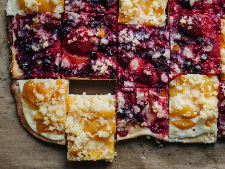 kolac-ovocny-kynute-testo-tvaroh