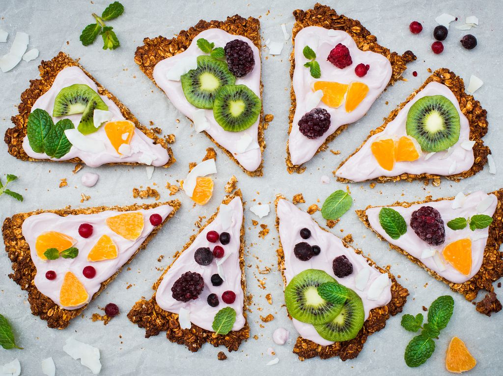 Vločková „pizza“ s tvarohem a ovocem