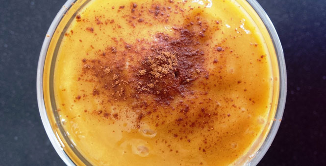 Skořicové smoothie s ovesnými vločkami