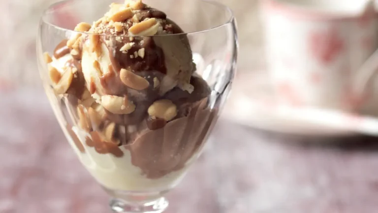 Čokoládovo-arašídový pohár cokoladovo-arasidovy_pohar_0.jpg