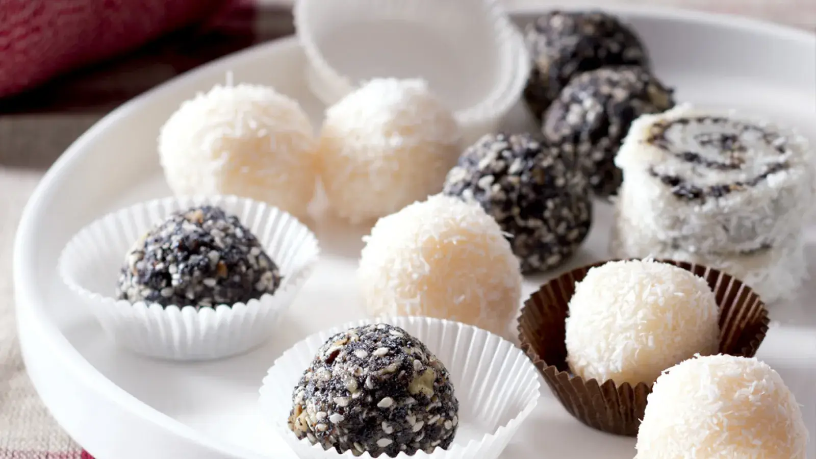 Makovo-kokosový šnek a kuličky