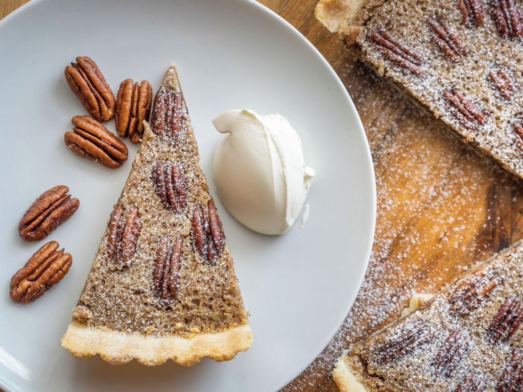 Klasický americký páj: Křehký koláč s pekanovými ořechy