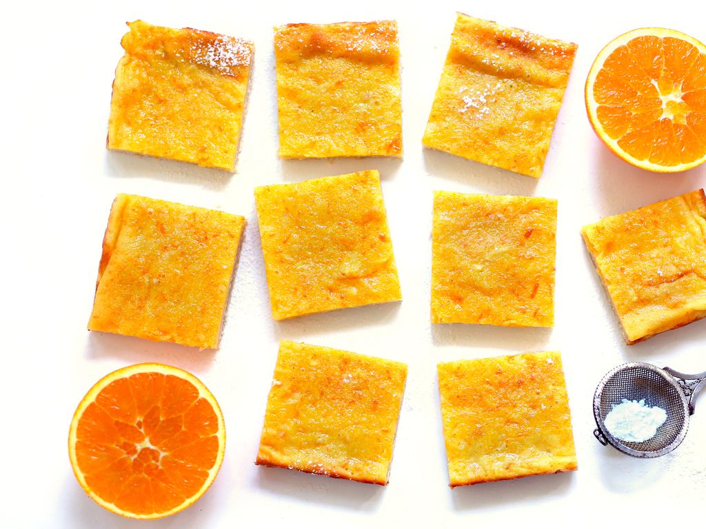 Pomerančový koláč z křehkého těsta a šťavnaté polevy