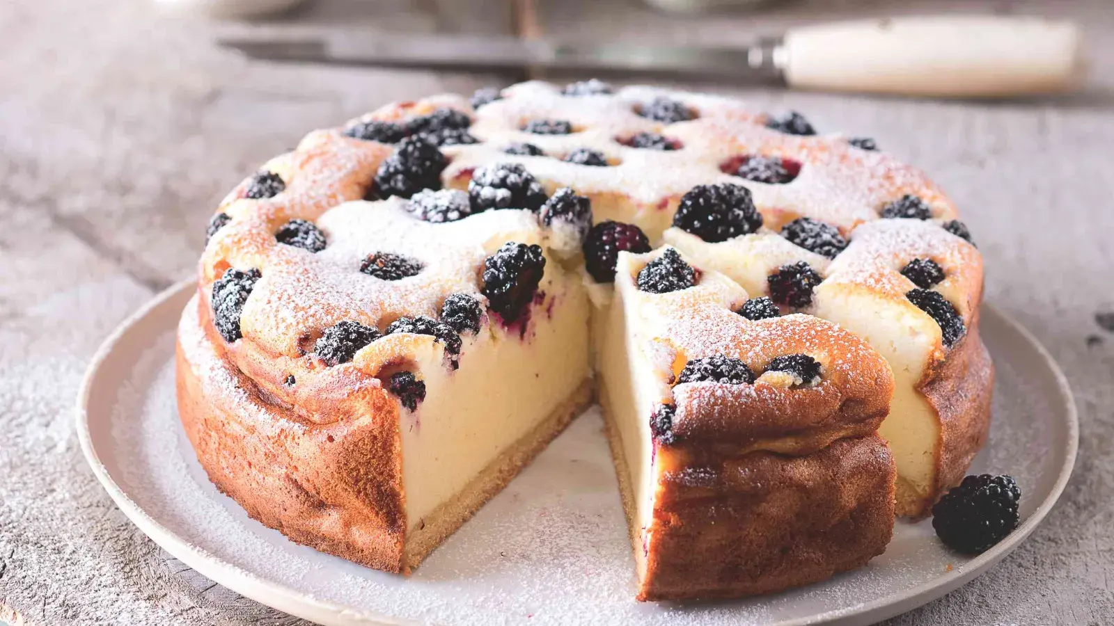 Tvarožník s ostružinami