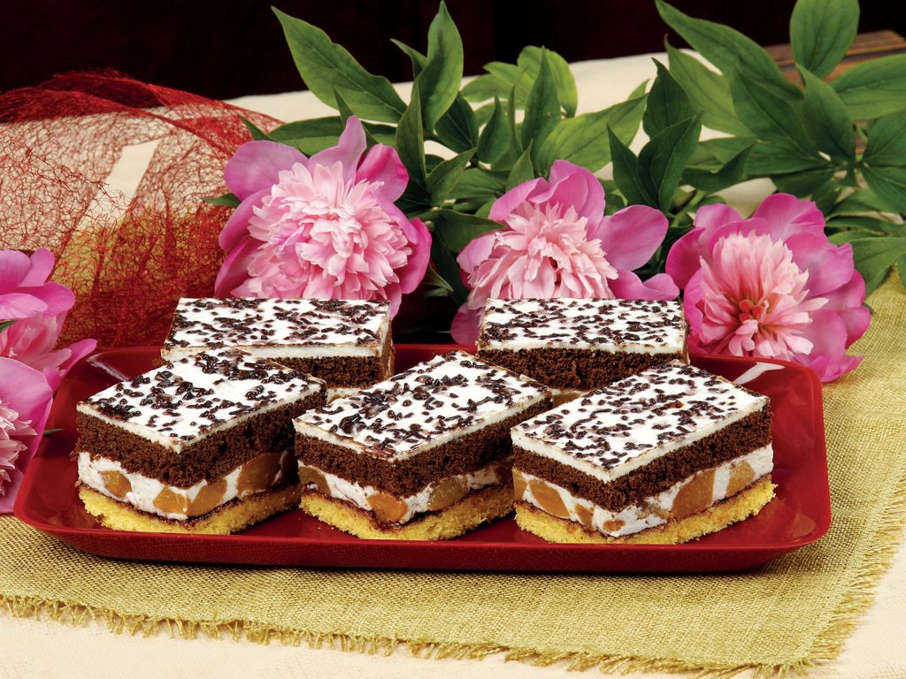 Ovocné řezy s tvarohovým krémem