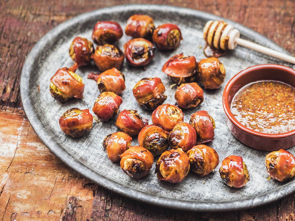 Slaninové jednohubky s kapustičkami