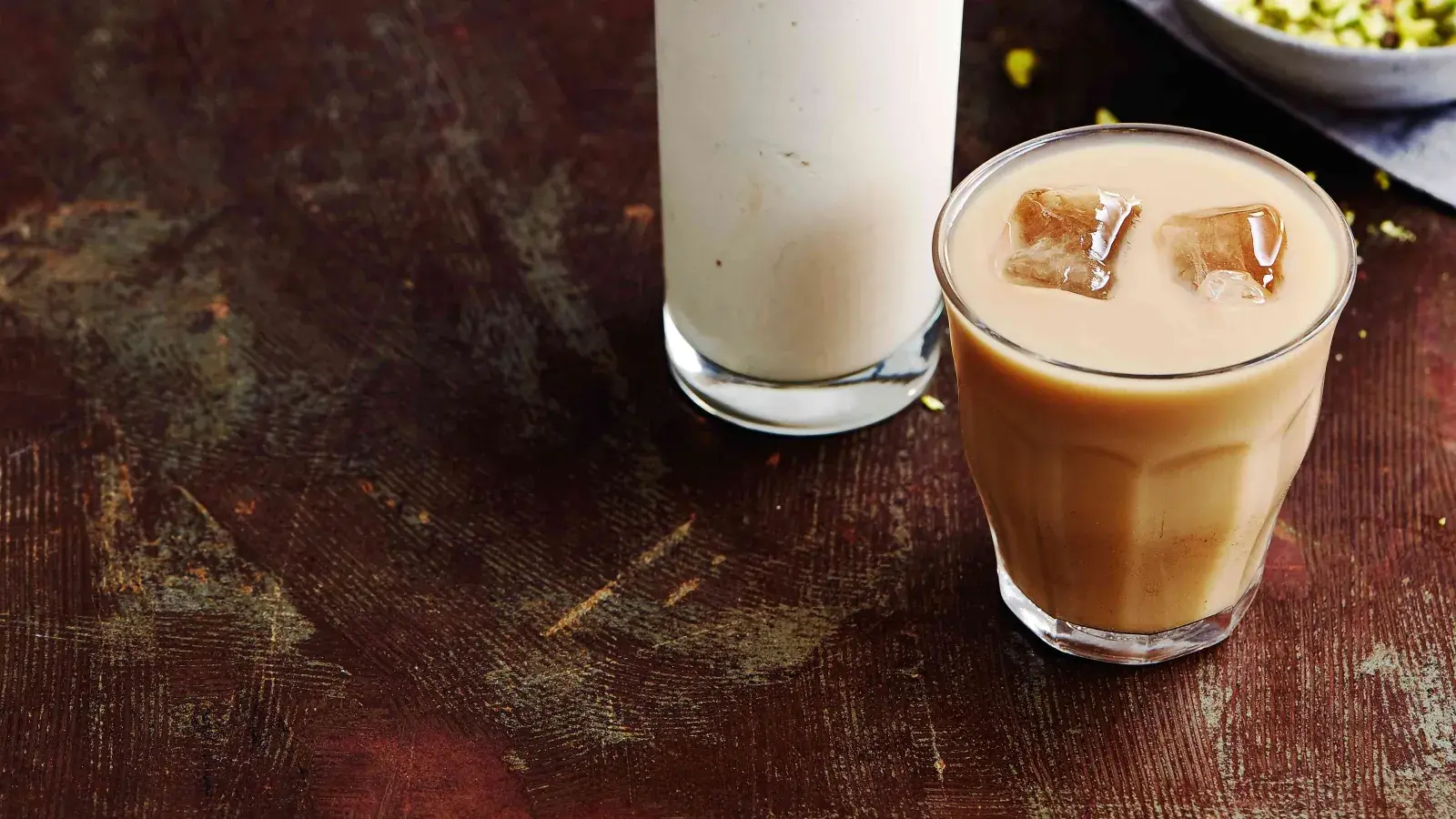 Chlazený lískooříškový chai