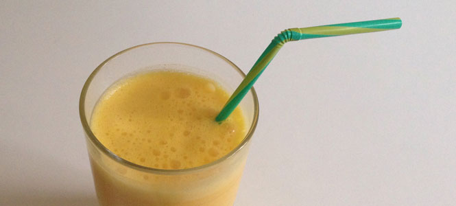 Mandarinkove-smoothie-s-kurkumou