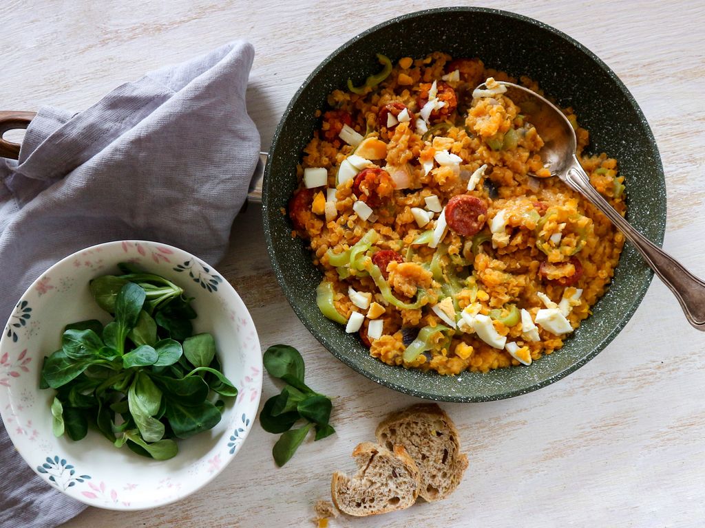 Čočkové lečo s uzeninou