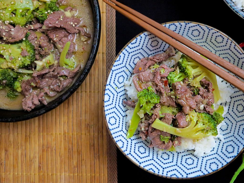 Hovězí maso s brokolicí