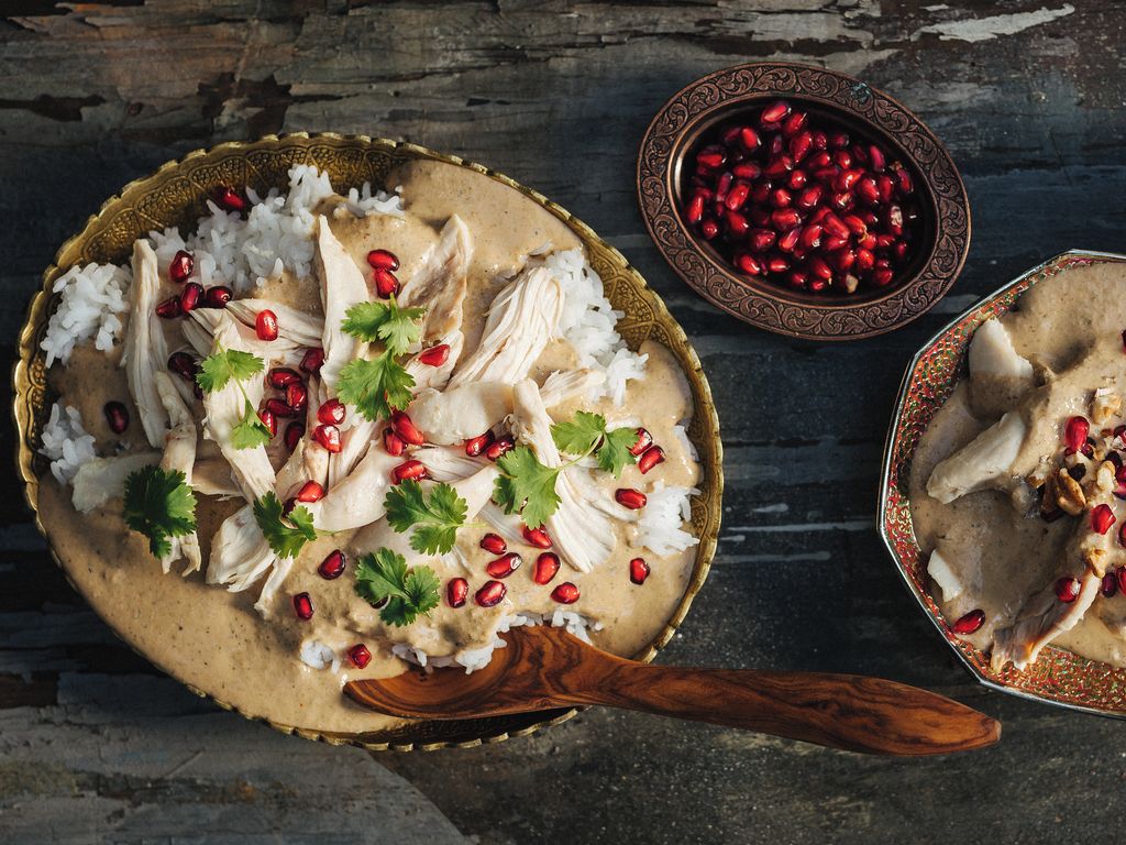 Kuře v gruzínské ořechové omáčce satsivi