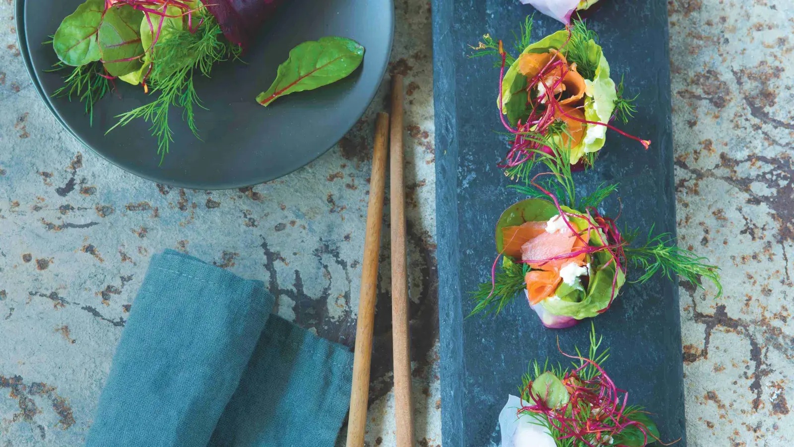 Rýžové rolky s uzeným lososem