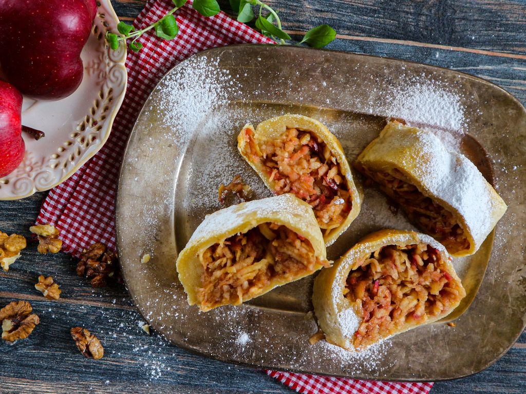Jablečný štrúdl z pivního těsta